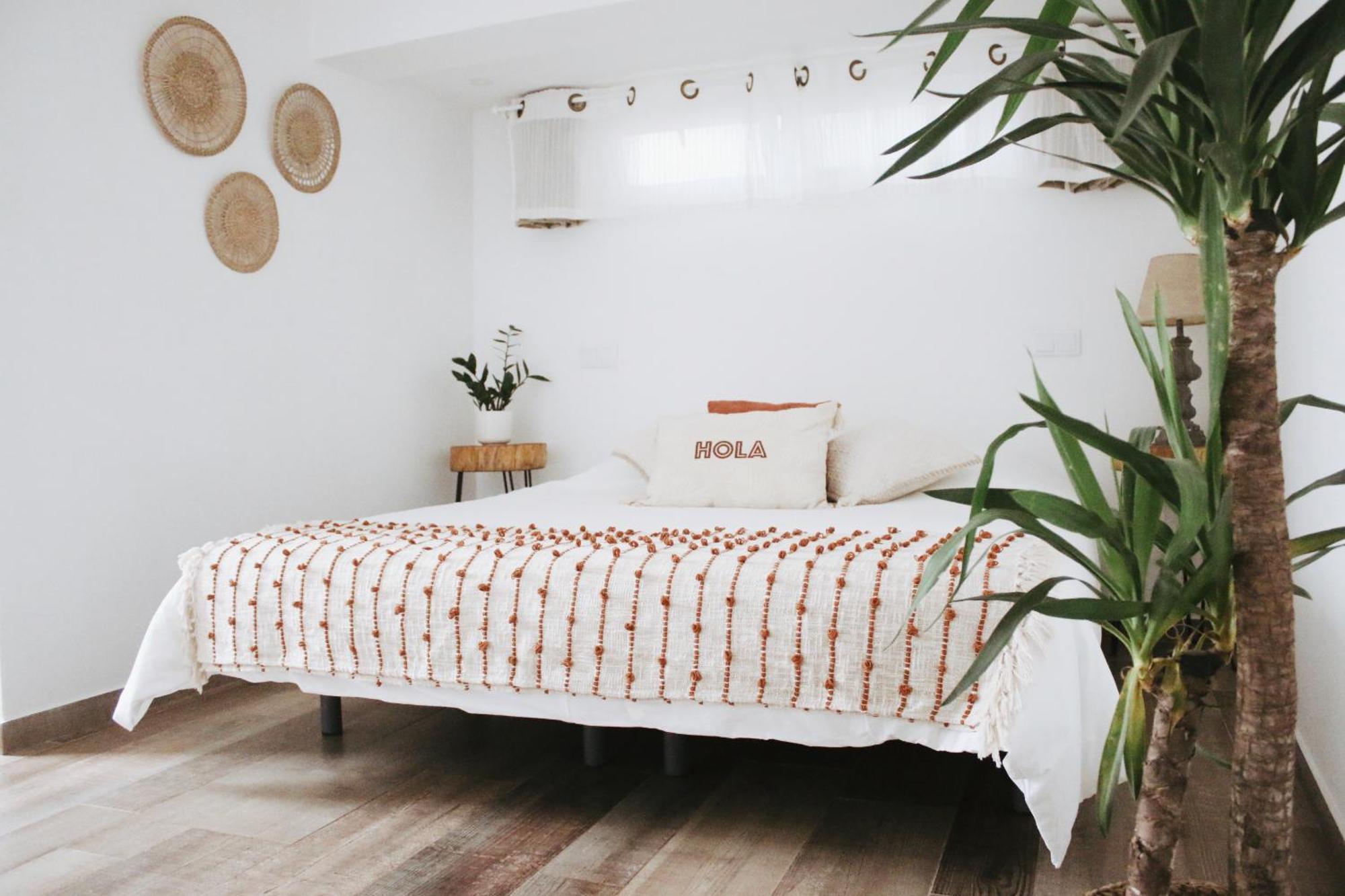 Vila Vale Guest House - Surf & Yoga Charneca  Eksteriør billede
